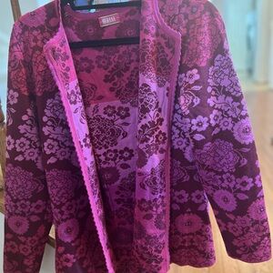 Oleana  Floral Jacquard Open-Front Jacket in Magenta and Purple